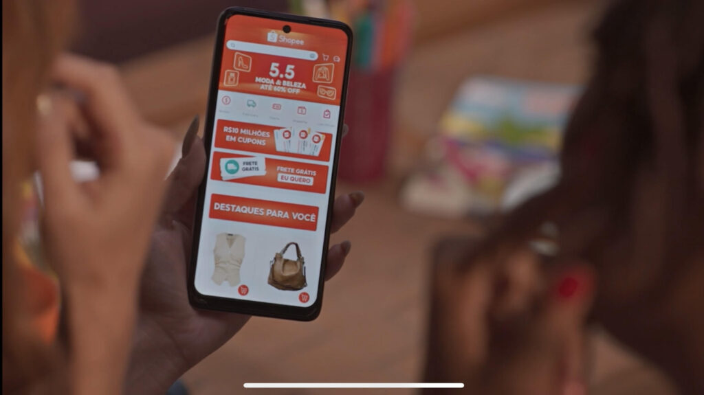 App da Shopee na novela da Globo